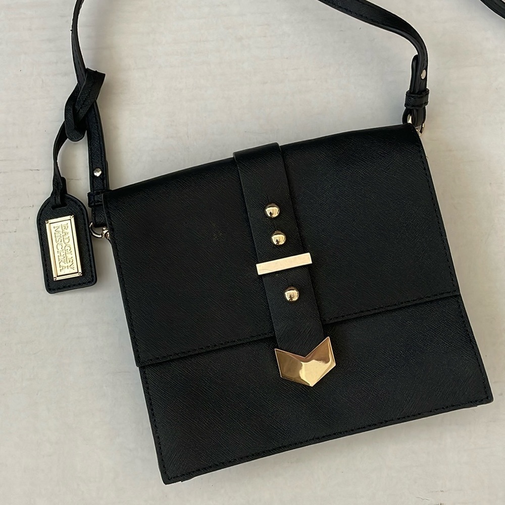 NWOT Badgley Mischka Black Leather Fold-Over Structured Madelyn Crossbody Bag
